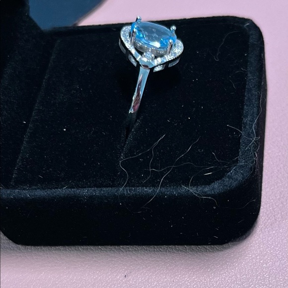 Blue oval topaz silver ring - Picture 3 of 3
